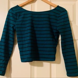 Dark green blue crop top with long sleeves